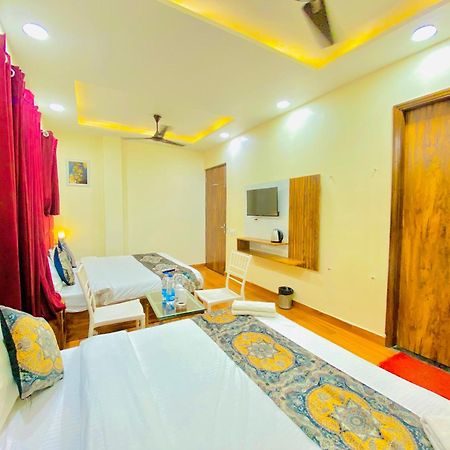Hotel Holiday First 300 Meter From Golden Temple Amritsar Luaran gambar