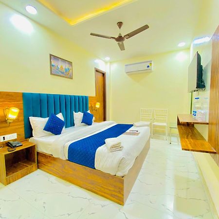 Hotel Holiday First 300 Meter From Golden Temple Amritsar Luaran gambar