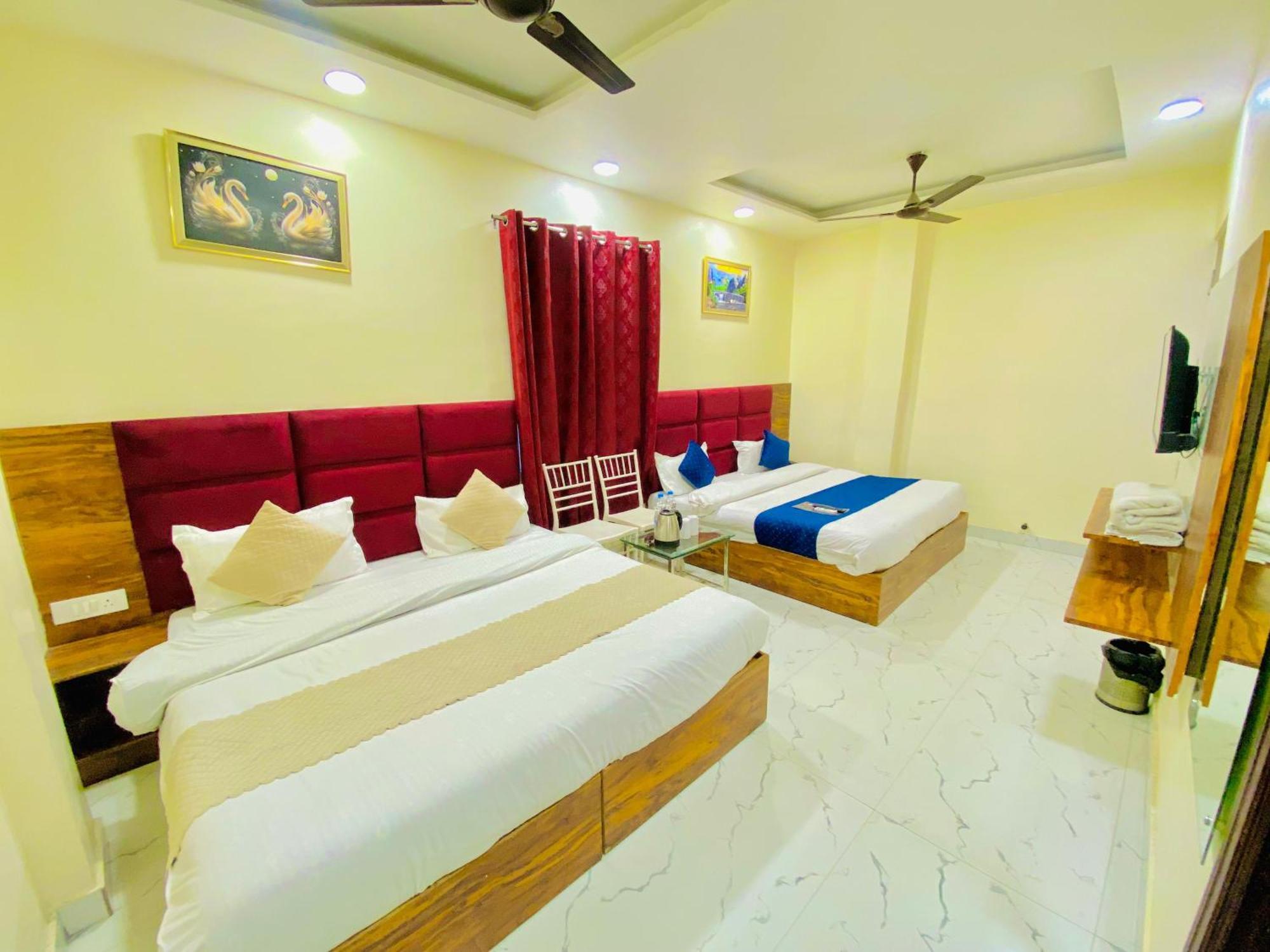 Hotel Holiday First 300 Meter From Golden Temple Amritsar Luaran gambar