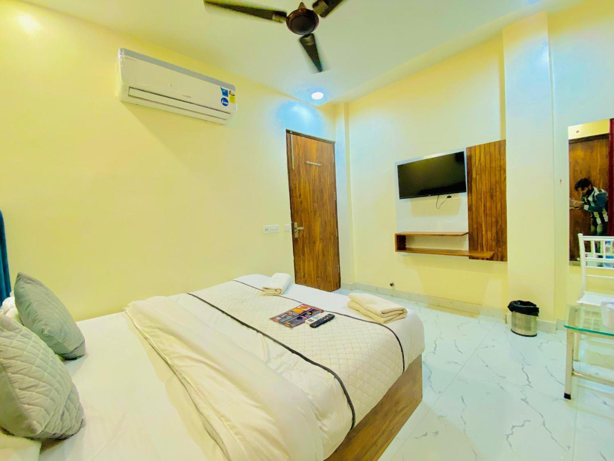 Hotel Holiday First 300 Meter From Golden Temple Amritsar Luaran gambar