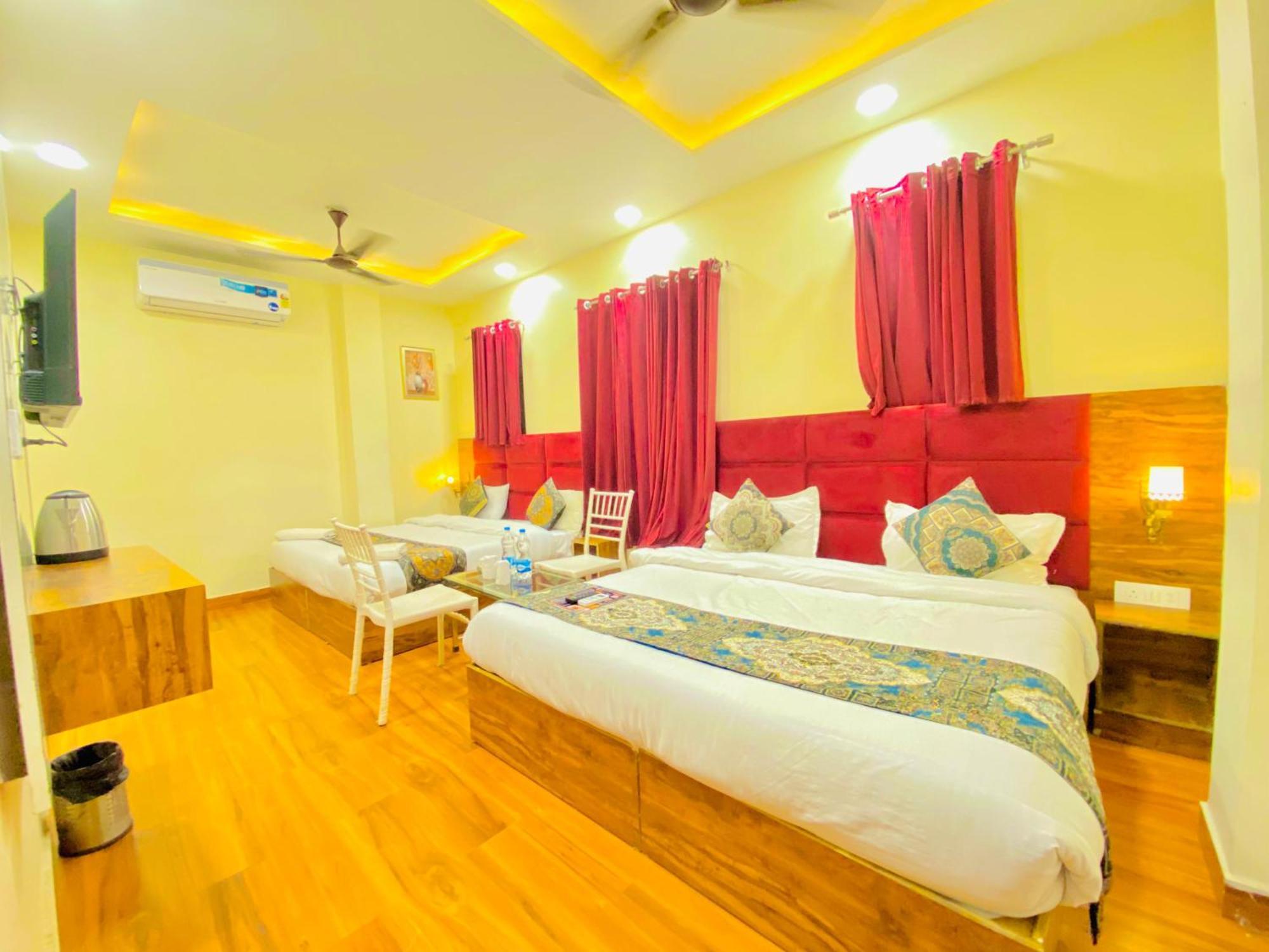 Hotel Holiday First 300 Meter From Golden Temple Amritsar Luaran gambar