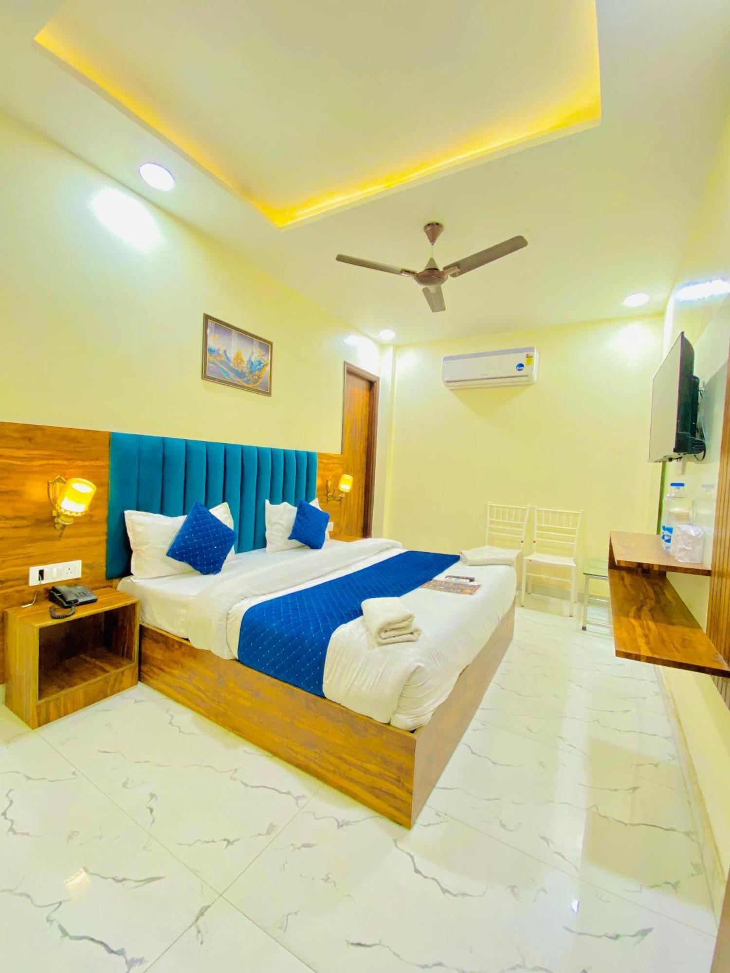Hotel Holiday First 300 Meter From Golden Temple Amritsar Luaran gambar