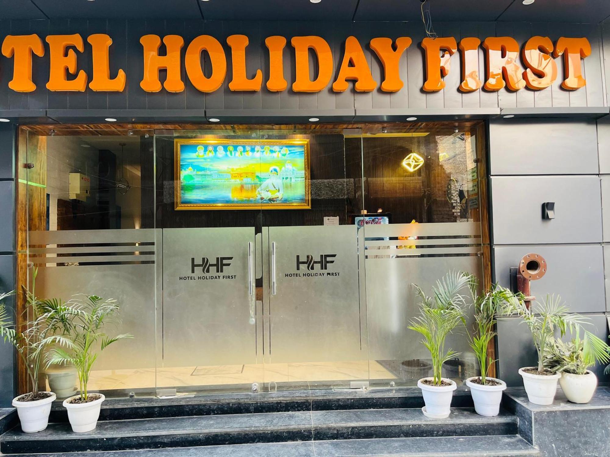 Hotel Holiday First 300 Meter From Golden Temple Amritsar Luaran gambar