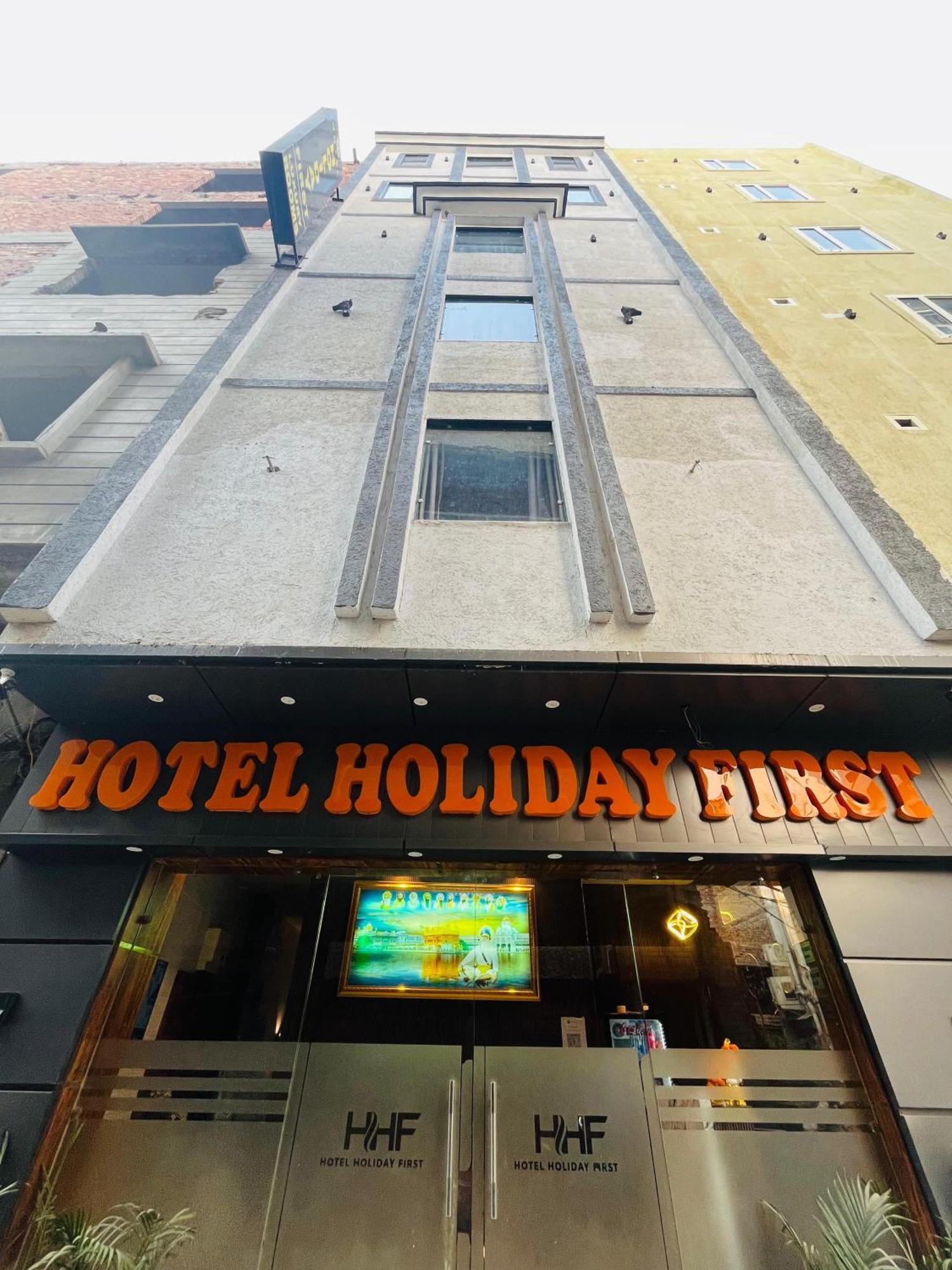 Hotel Holiday First 300 Meter From Golden Temple Amritsar Luaran gambar
